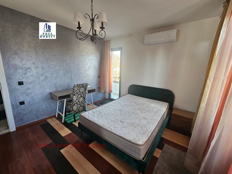 Дава под наем 4-СТАЕН, гр. Варна, Център, снимка 13 - Апартаменти - 52303531