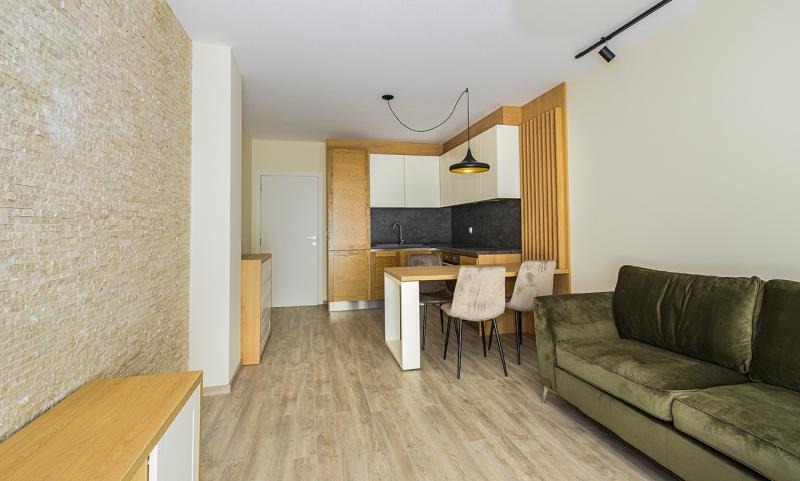 Дава под наем 3-СТАЕН, гр. Бургас, Лазур, снимка 3 - Апартаменти - 53867116