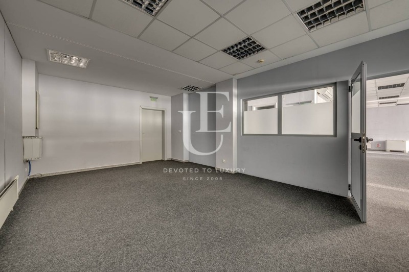 K pronájmu  Kancelář Sofia , Manastirski livadi , 210 m2 | 29034161 - obraz [6]