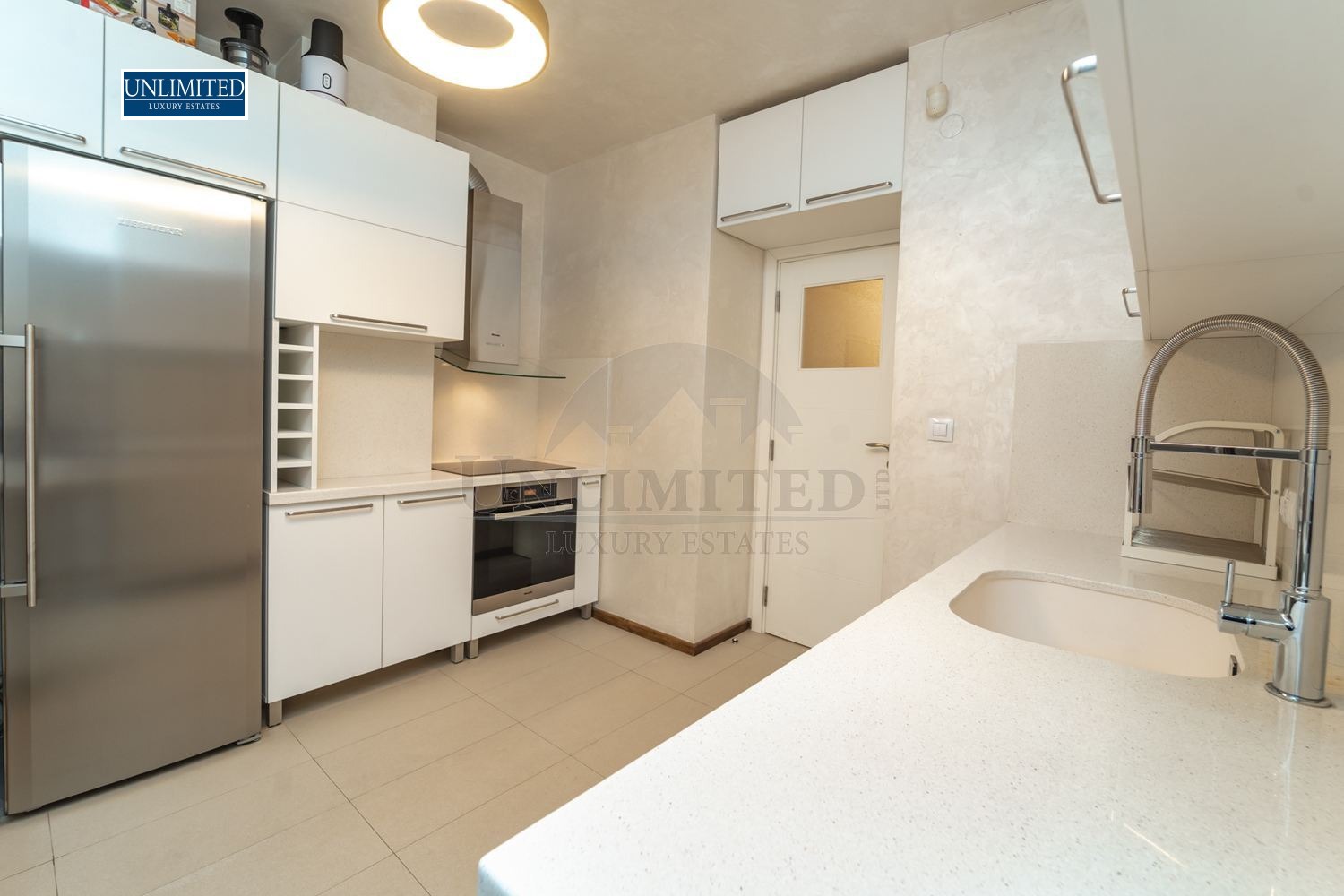 Дава под наем 2-СТАЕН, гр. София, Център, снимка 6 - Апартаменти - 53762802