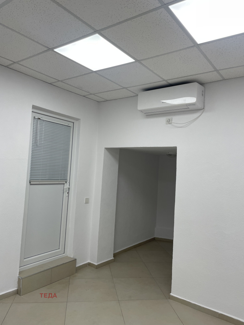Дава под наем  Магазин град Враца , Център , 30 кв.м | 32506181 - изображение [2]