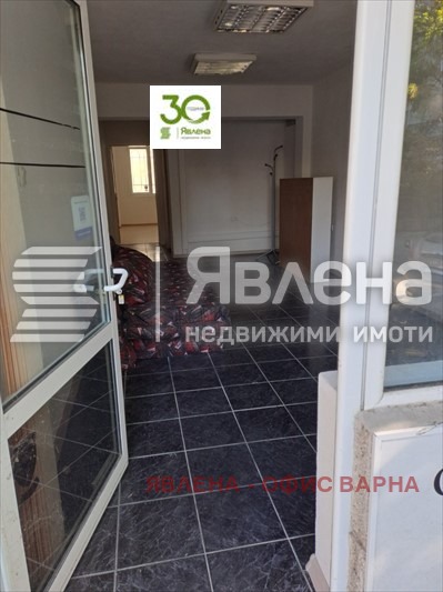Издаје се  Схоп Варна , Спортна зала , 46 м2 | 49151773 - слика [2]