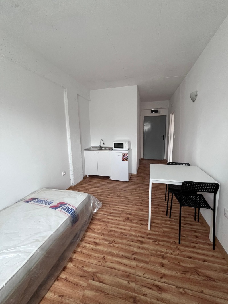 Издаје се  1 спаваћа соба Софија , Студентски град , 40 м2 | 51796743