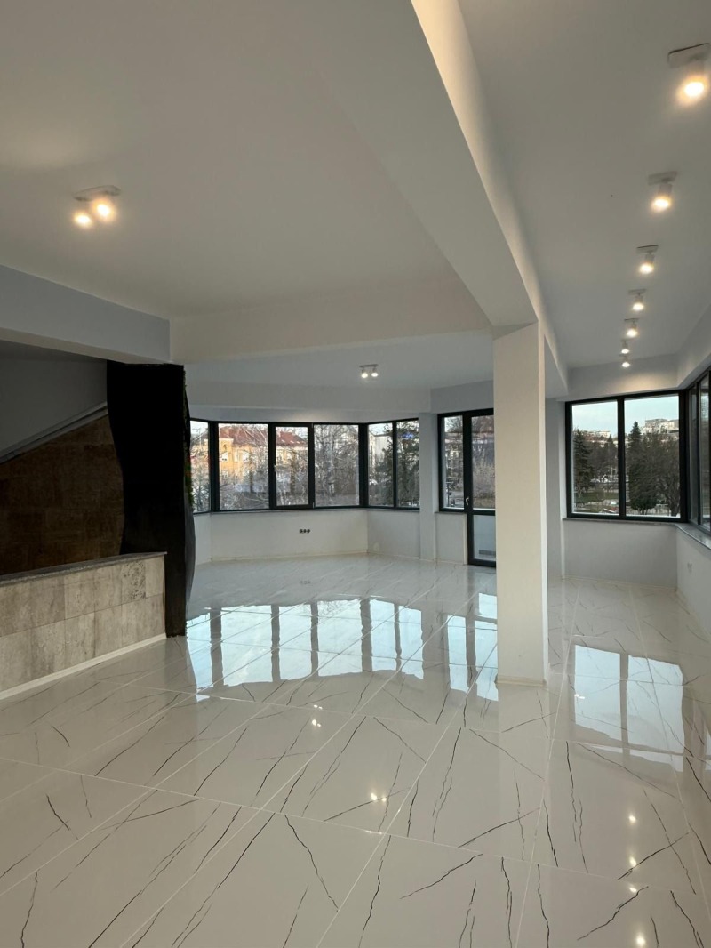 Дава под наем ОФИС, гр. Плевен, Идеален център, снимка 6 - Офиси - 53595862