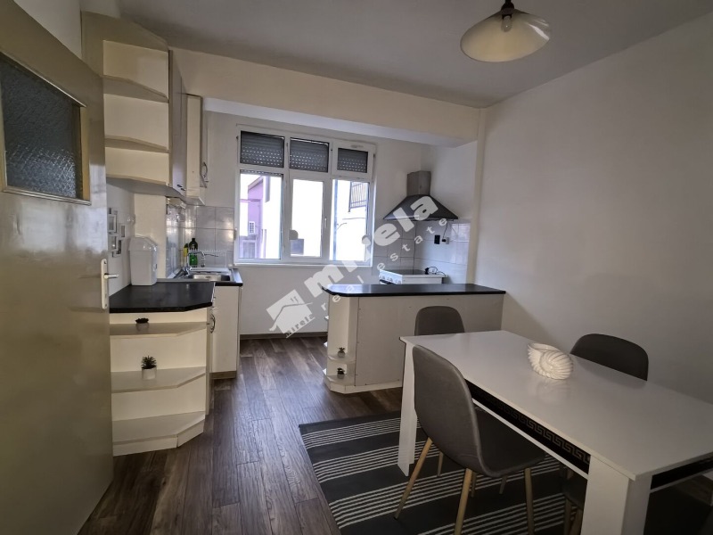 Til leie  1 soverom Jambol , Tsentar , 65 kvm | 96688065 - bilde [3]