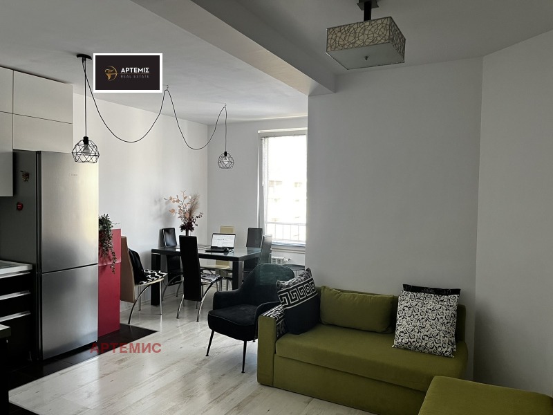 Zu vermieten  1 Schlafzimmer Sofia , Borowo , 60 qm | 16745445