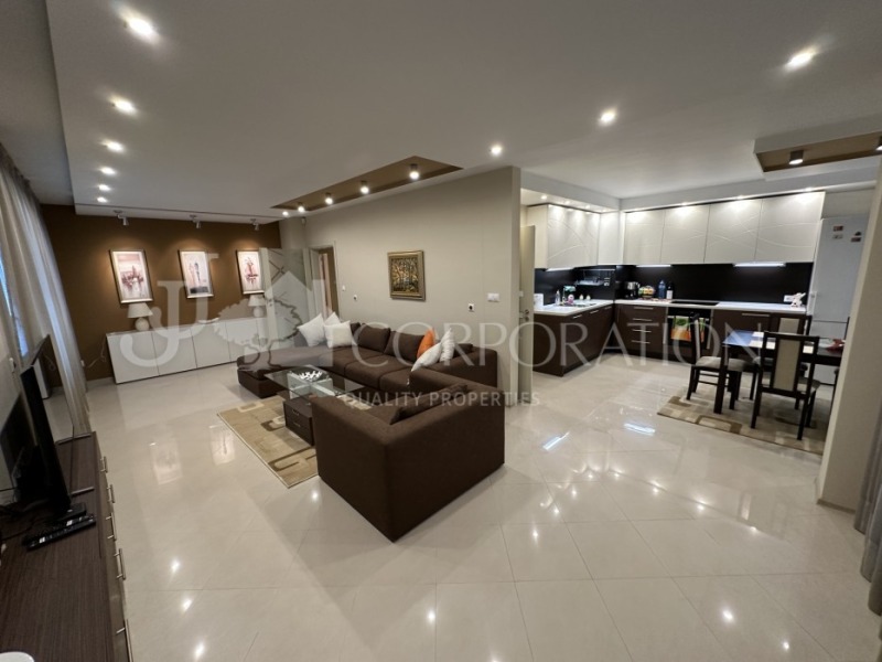 K pronájmu  3 ložnice Sofia , Borovo , 145 m2 | 21032792
