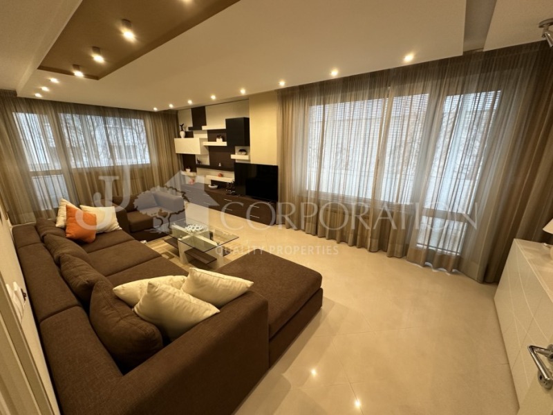 K pronájmu  3 ložnice Sofia , Borovo , 145 m2 | 21032792 - obraz [7]