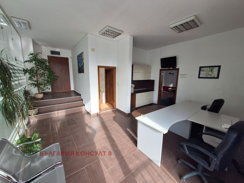 Da affittare  Ufficio Sofia , Banishora , 104 mq | 95865627 - Immagine [2]