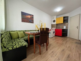 1 dormitorio Vazrazhdane, Burgas 1