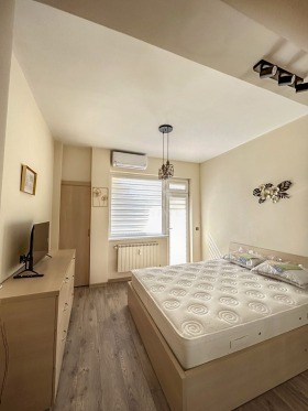 1 Schlafzimmer Zentar, Sofia 8