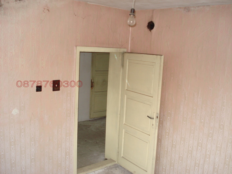 Дава под наем КЪЩА, с. Волово, област Русе, снимка 13 - Къщи - 52779333