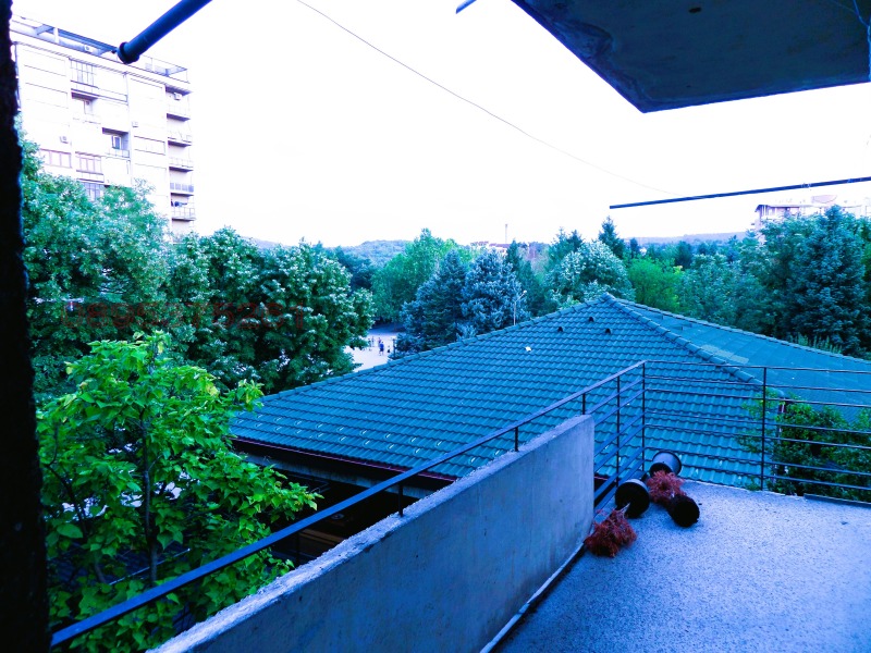 Дава под наем МНОГОСТАЕН, гр. Велико Търново, Център, снимка 7 - Апартаменти - 53084856