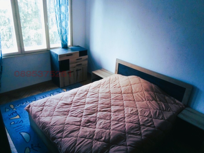 Дава под наем МНОГОСТАЕН, гр. Велико Търново, Център