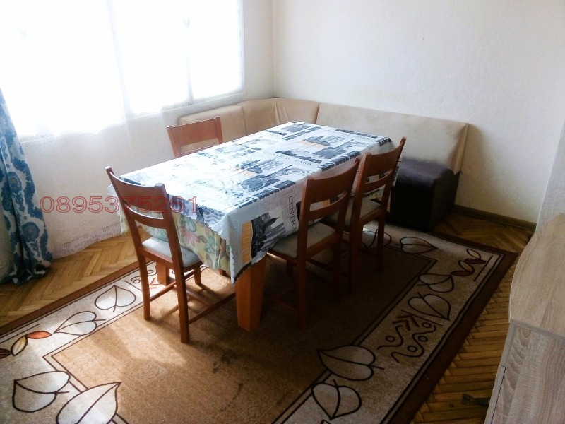 Дава под наем МНОГОСТАЕН, гр. Велико Търново, Център, снимка 2 - Апартаменти - 53084856