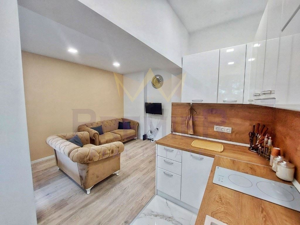 Дава под наем 3-СТАЕН, гр. Варна, Център, снимка 2 - Апартаменти - 53704208