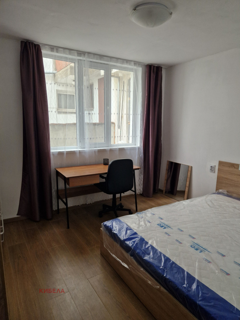 Zu vermieten  2 Schlafzimmer Plewen , Schirok zentar , 120 qm | 30008641 - Bild [9]