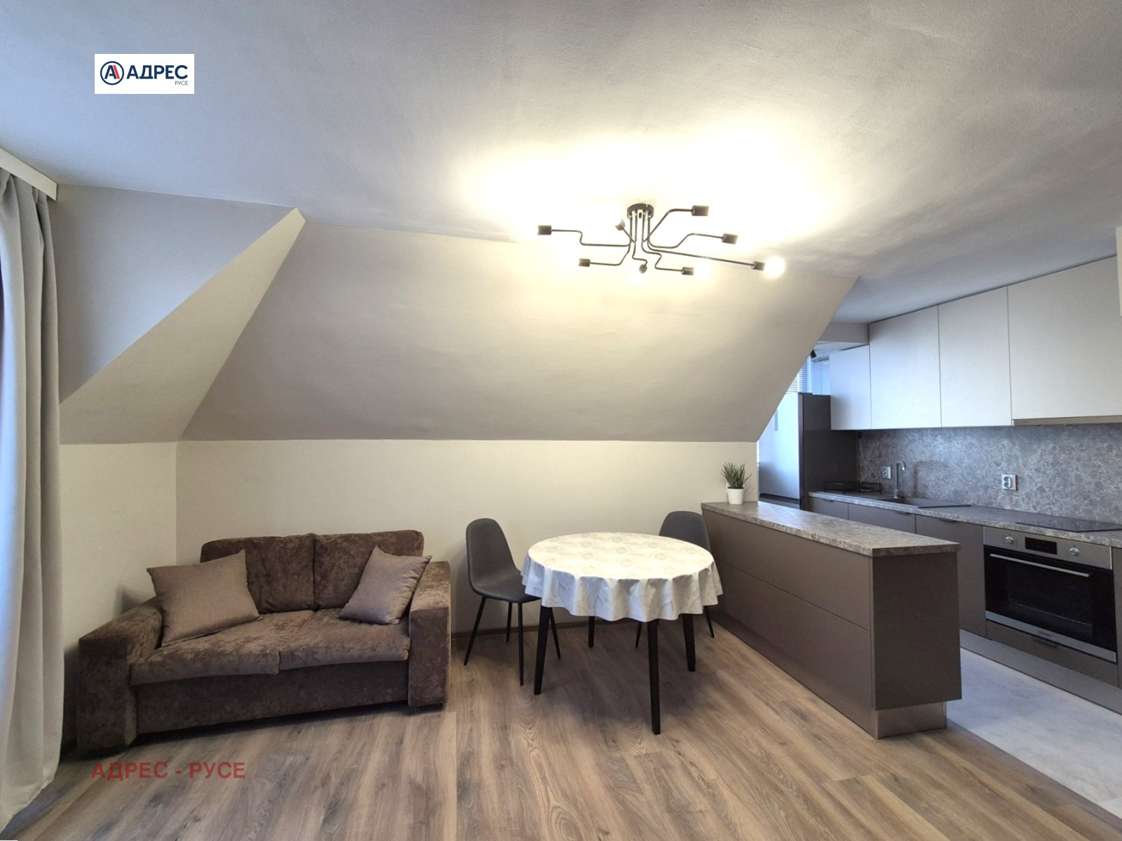 Дава под наем 2-СТАЕН, гр. Русе, Център, снимка 2 - Апартаменти - 54194092