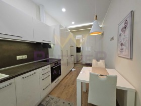 Studio Centar, Warna
