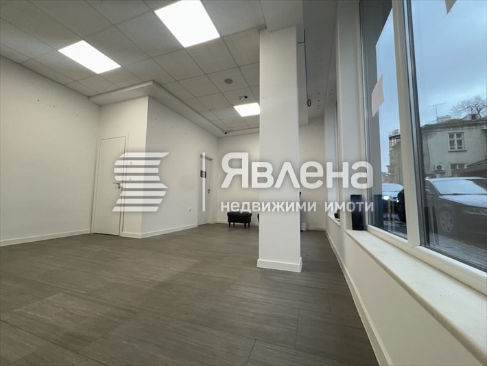 Дава под наем МАГАЗИН, гр. Варна, Център, снимка 4 - Магазини - 53195151