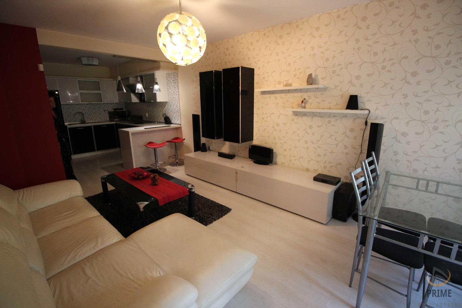 Дава под наем 2-СТАЕН, гр. Бургас, Възраждане, снимка 2 - Апартаменти - 53680403