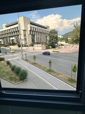 Дава под наем Офис