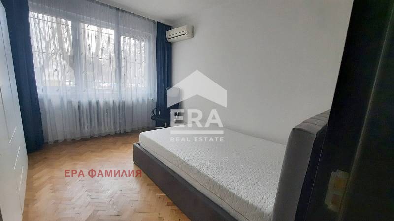 Дава под наем 3-СТАЕН, гр. София, Център, снимка 4 - Апартаменти - 53261494