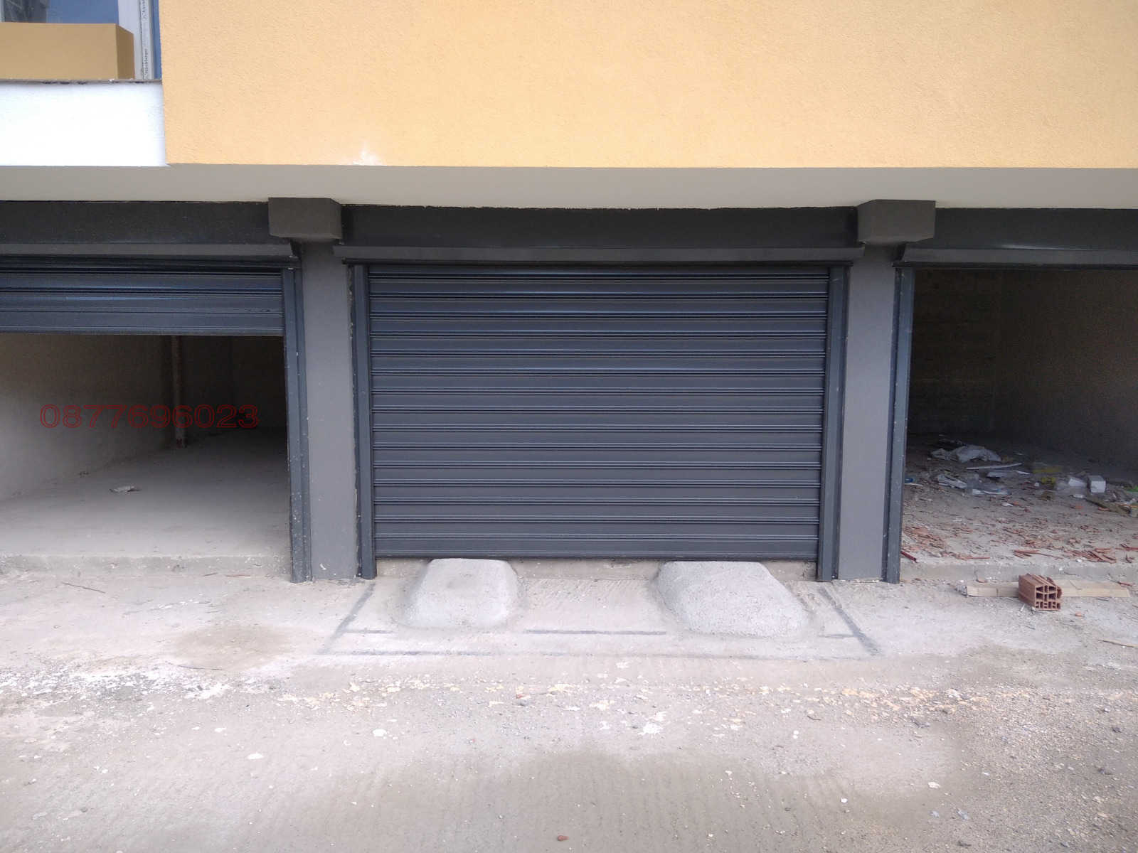 Дава под наем ГАРАЖ, ПАРКОМЯСТО, гр. Кърджали, Възрожденци, снимка 2 - Гаражи и паркоместа - 54163489