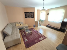 Studio Darweniza, Sofia