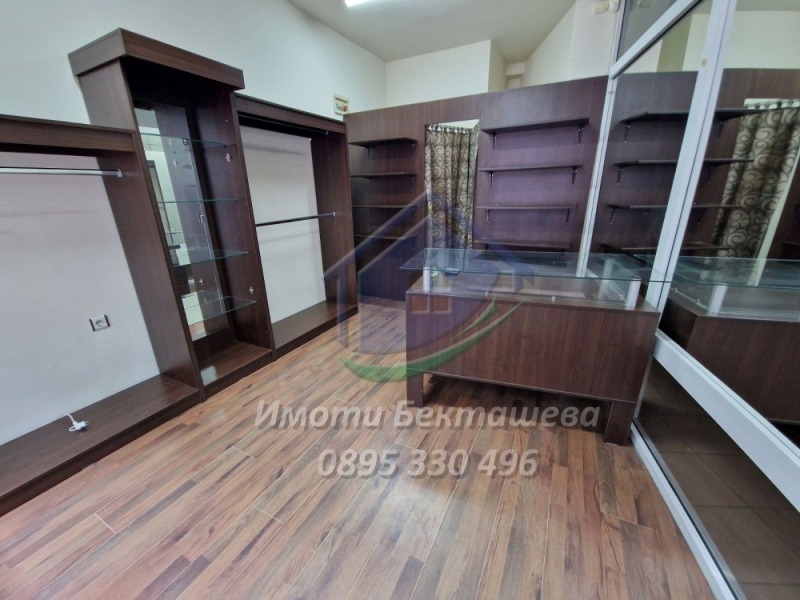 Дава под Наем ОФИС в град Русе, Център - 20 кв.м / 300 € » 586.75 лв., ИМОТИ БЕКТАШЕВА