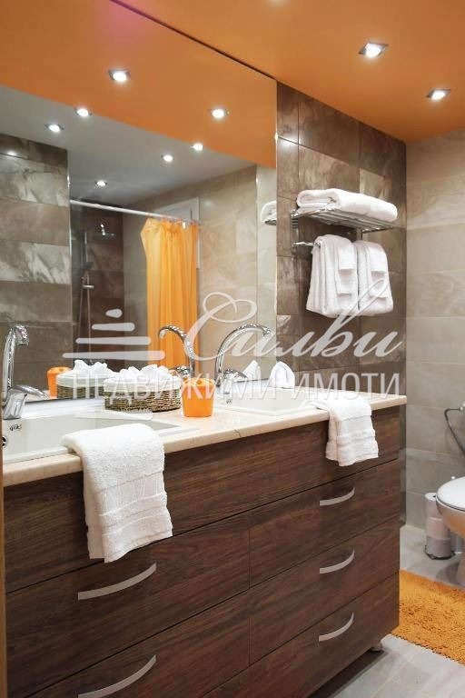 Дава под наем 3-СТАЕН, гр. Шумен, Център, снимка 6 - Апартаменти - 56302600