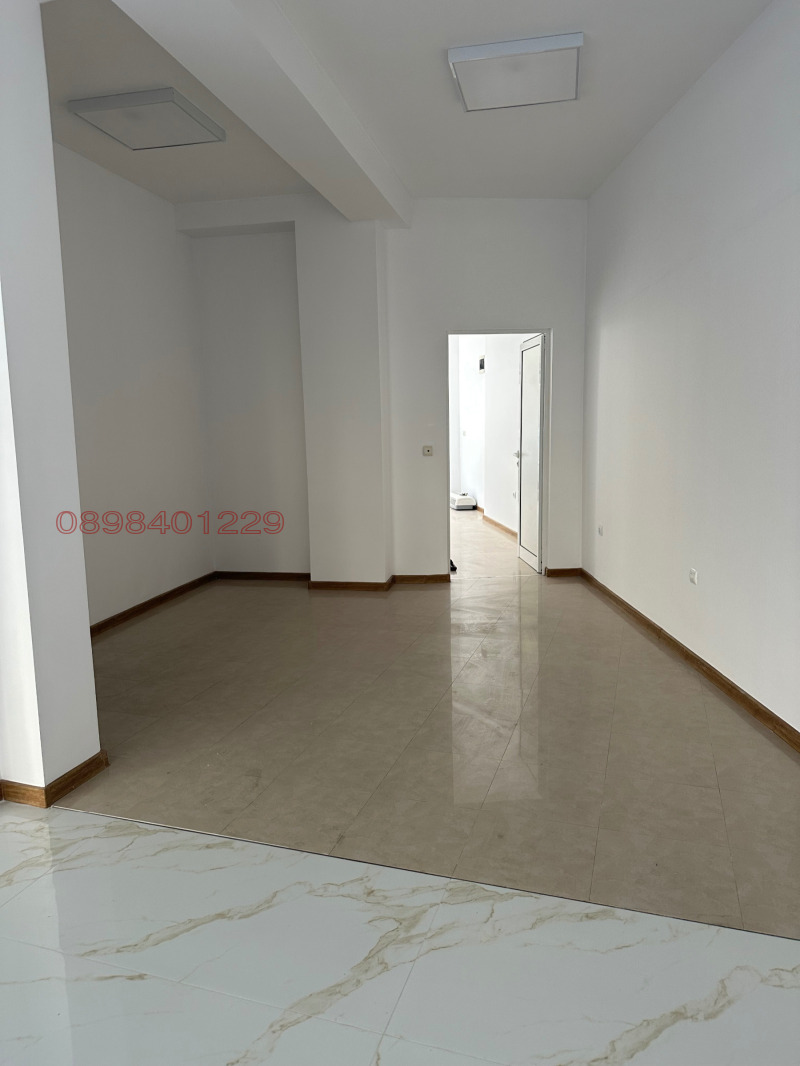 Дава под наем ОФИС, гр. Благоевград, Запад, снимка 4 - Офиси - 53430549