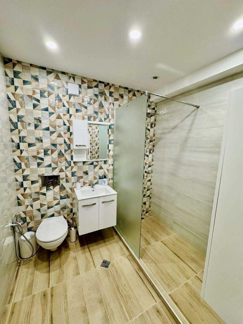 Дава под наем 2-СТАЕН, гр. Варна, Бриз, снимка 5 - Апартаменти - 53105418