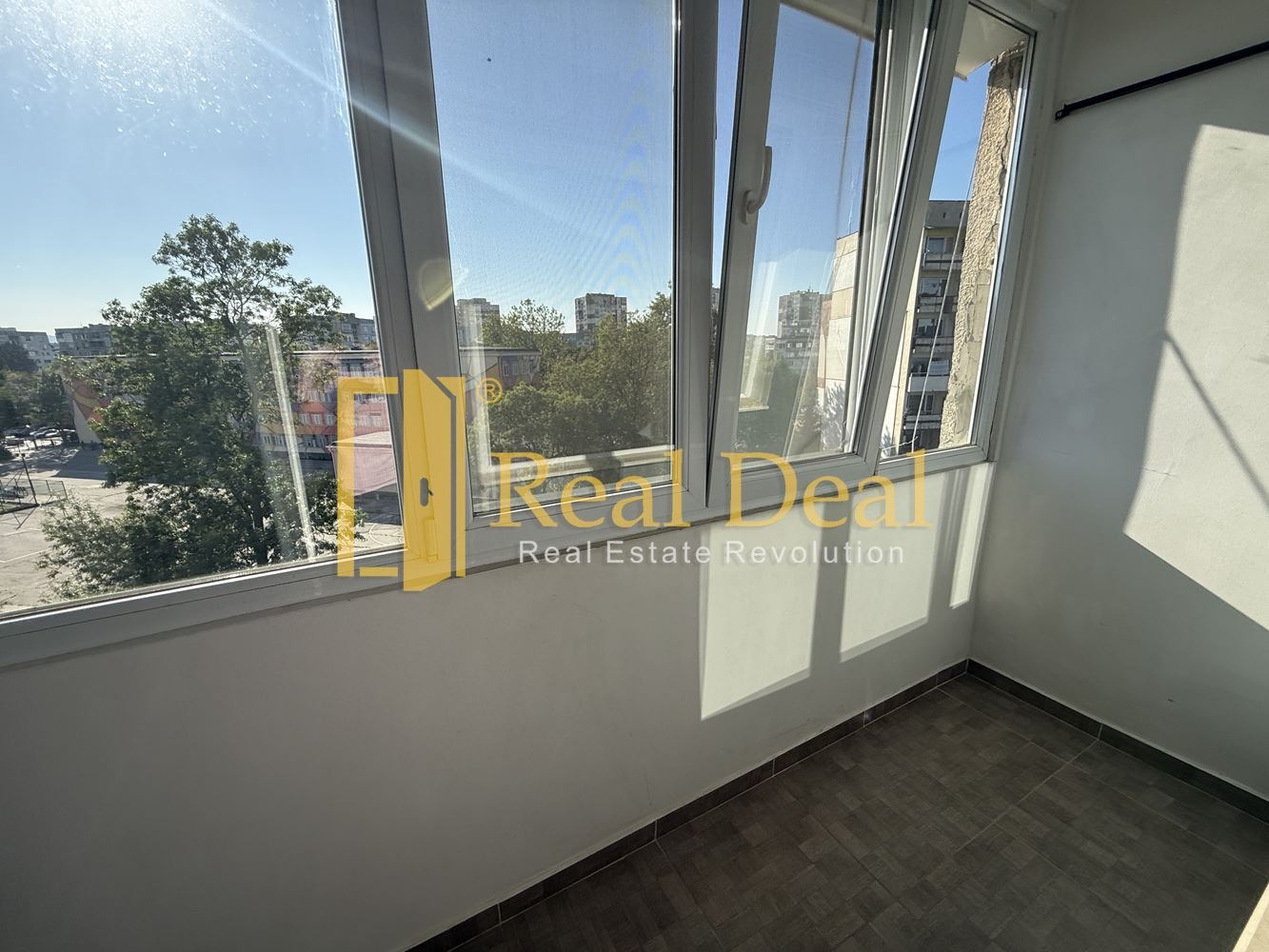 Дава под наем 2-СТАЕН, гр. София, Толстой, снимка 6 - Апартаменти - 54108704