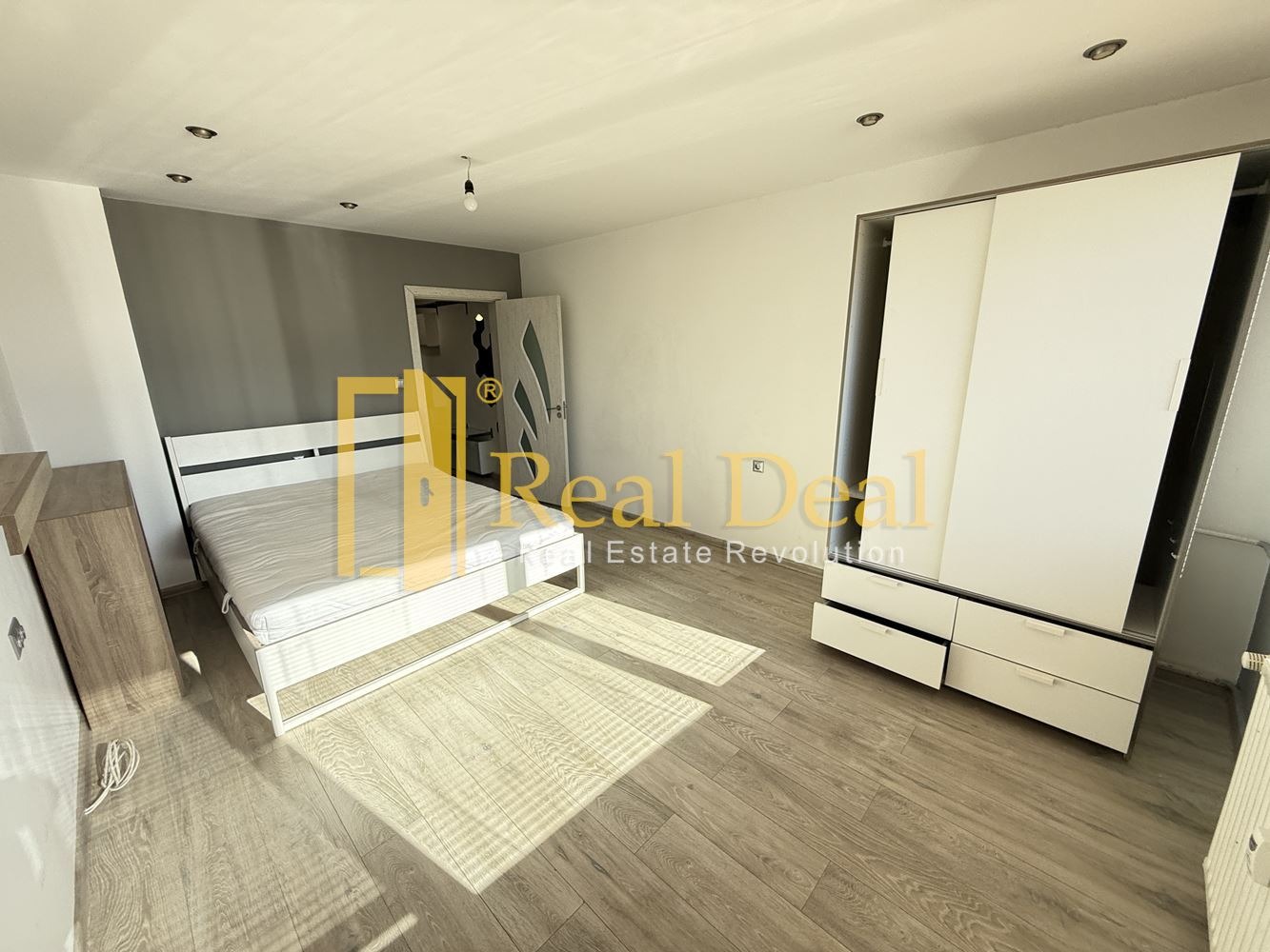 Дава под наем 2-СТАЕН, гр. София, Толстой, снимка 11 - Апартаменти - 54108704