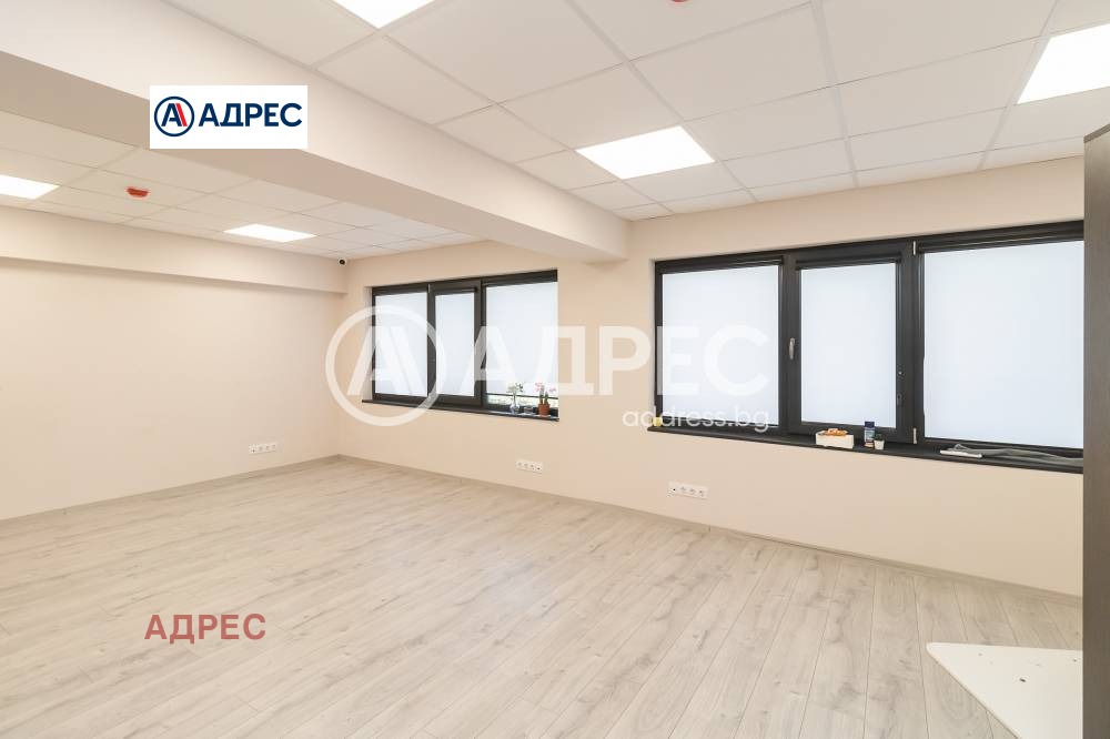 Дава под наем ОФИС, гр. Варна, Западна промишлена зона, снимка 2 - Офиси - 50650866