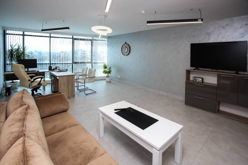 A louer  Bureau Sofia , Hadji Dimitar , 180 m² | 15408782 - image [5]