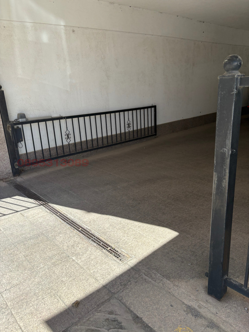 För uthyrning  Parkeringsplats Sofia , Manastirski livadi , 18 kvm | 66610867 - bild [3]