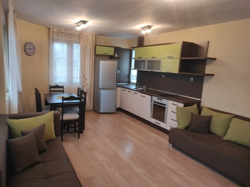 Дава под Наем 3-СТАЕН в град Стара Загора, Център - 86 кв.м / 434.60 € » 850 лв., МИХАЙЛОВА