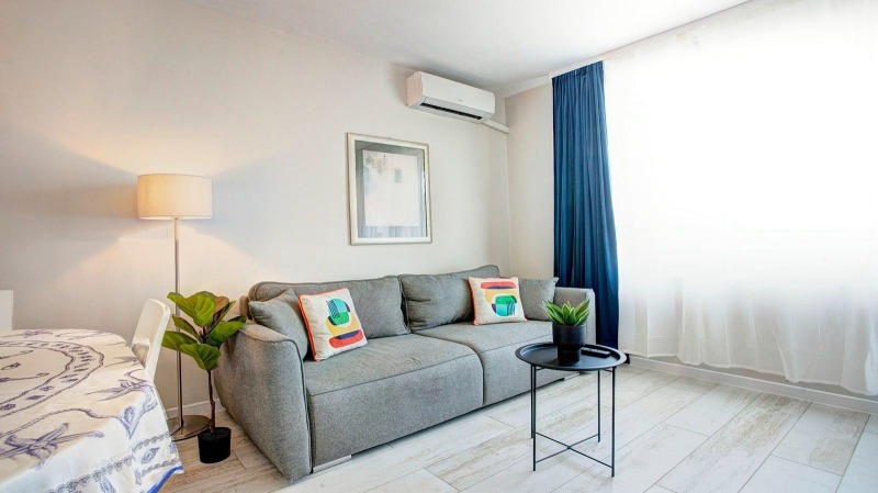 De inchiriat  1 dormitor Sofia , Țentâr , 82 mp | 46303156 - imagine [2]