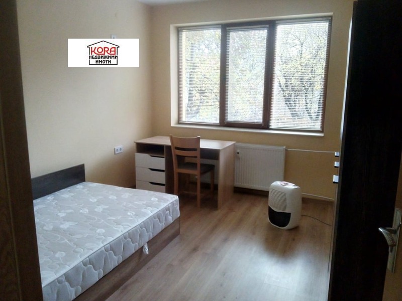 De inchiriat  3 dormitoare Pleven , Idealen țentâr , 100 mp | 41301352 - imagine [6]