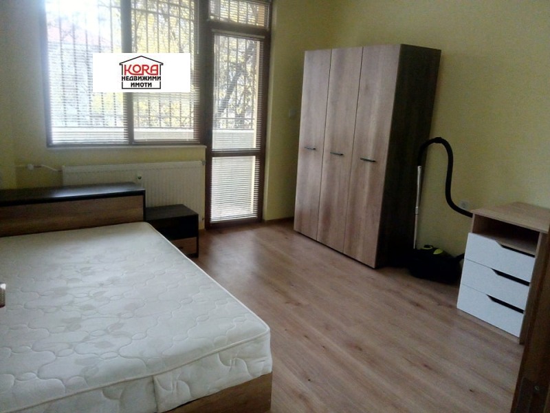 De inchiriat  3 dormitoare Pleven , Idealen țentâr , 100 mp | 41301352 - imagine [5]