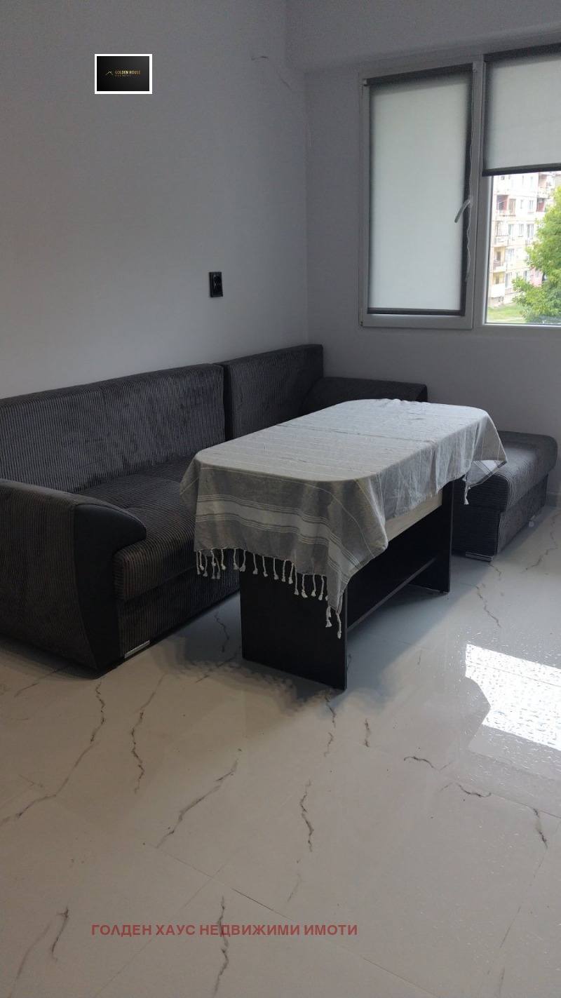 De inchiriat  1 dormitor Pernic , Iztoc , 54 mp | 75303883