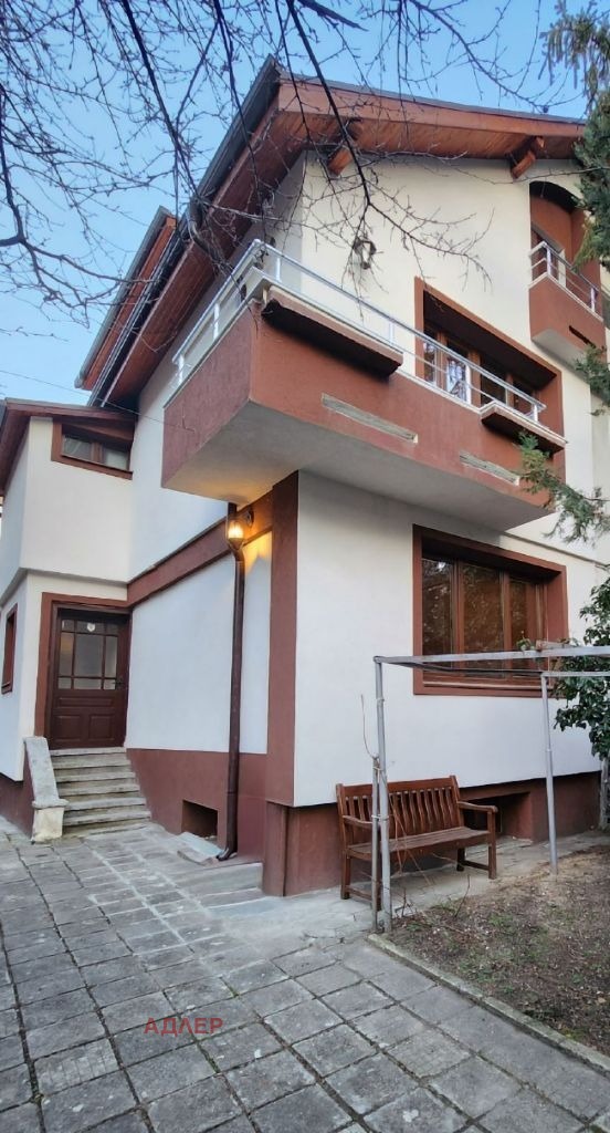 De inchiriat  Casa Sofia , Iztoc , 240 mp | 85534549