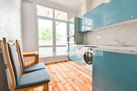 Studie Tsentar, Sofia 1