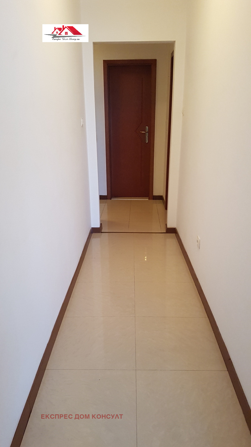 Издаје се  2 спаваће собе Софија , Гео Милев , 100 м2 | 92872621 - слика [17]