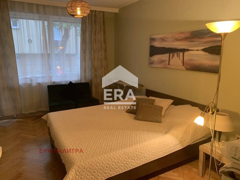 Дава под наем 4-СТАЕН, гр. Бургас, Център