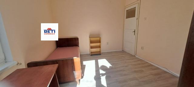 Дава под наем СТАЯ, гр. София, Банишора, снимка 2 - Стаи под наем - 53675190