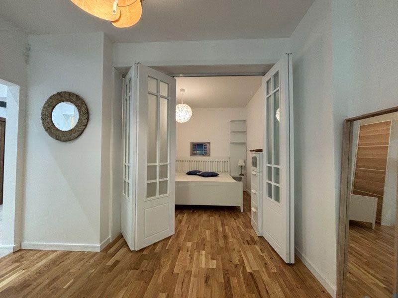 Дава под наем 2-СТАЕН, гр. София, Център, снимка 5 - Апартаменти - 54124142