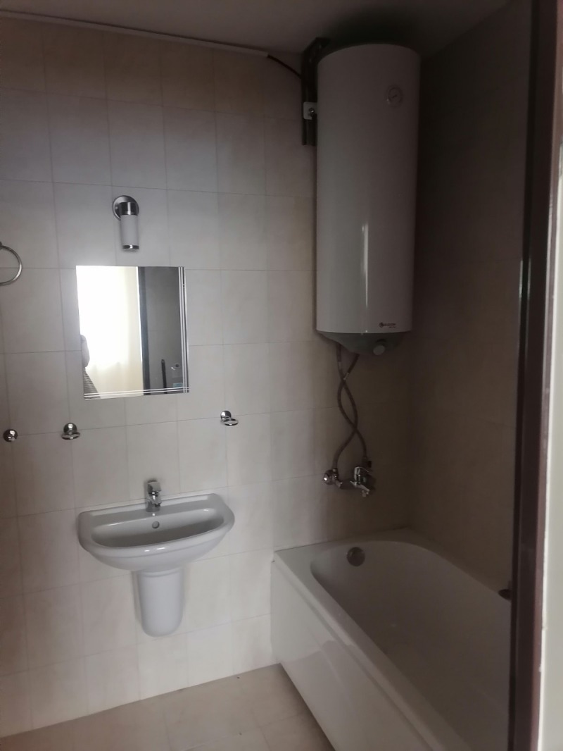 For Rent  1 bedroom Burgas , Sarafovo , 50 sq.m | 48851745 - image [3]